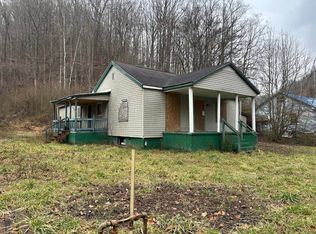 156 Smithers Crk, Hugheston, WV