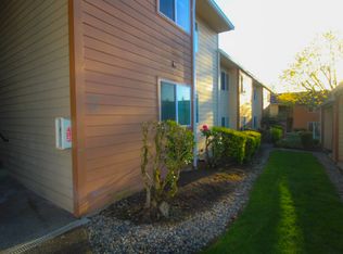23629 112th Ave SE #E103, Kent, WA 98031