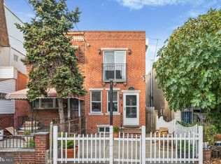 909 Tasker St, Philadelphia, PA 19148