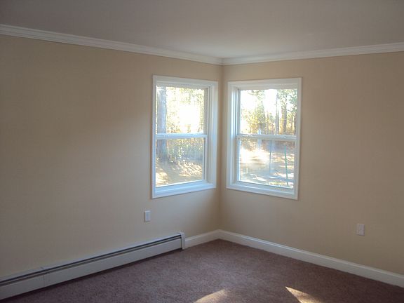 4th image of 100 Pulaski Blvd