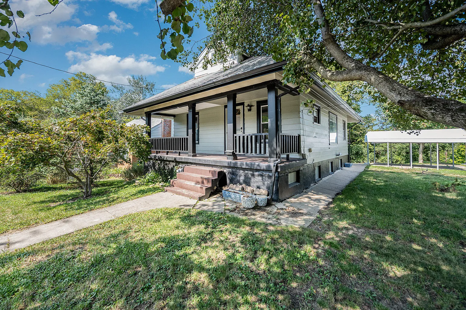 79 Home St photo 1