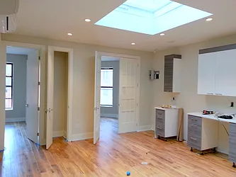 Rented by Uptown Flats LLC