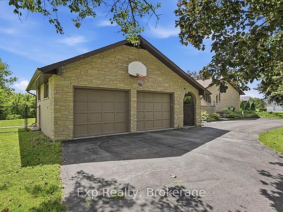 4th image of 126 Casey Rd
