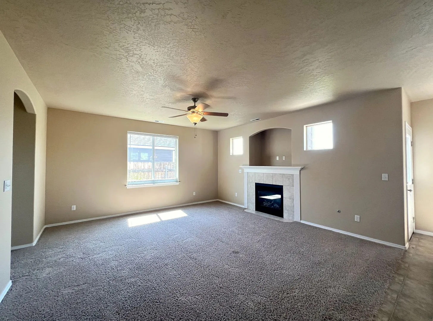 *360 Tour Available!* Two Story House With Gas Fireplace & Fenced Yard! — Photo 2
