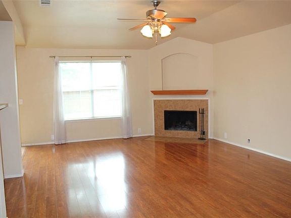 4th image of 4508 Claret Ct