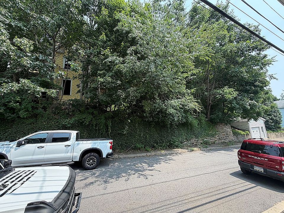 1st image of 165 E Cameron St