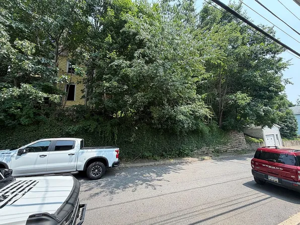 165 E Cameron St, Shamokin, PA 17872