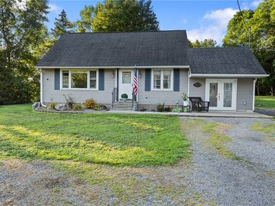 7336 Wheatley Rd, East Syracuse, NY, 13057