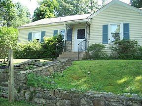 2nd image of 29 Willow Rd