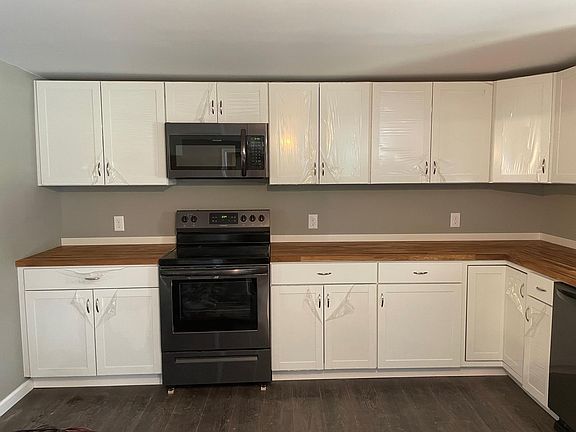 3rd image of 355 S Hokendauqua Dr #2