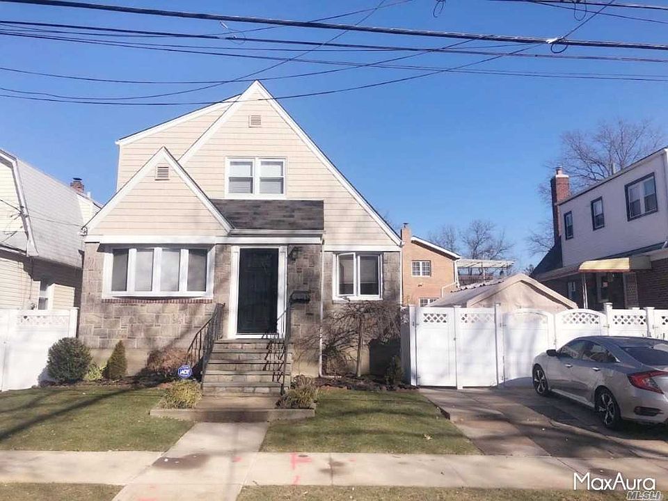 1st image of 9225 221st St