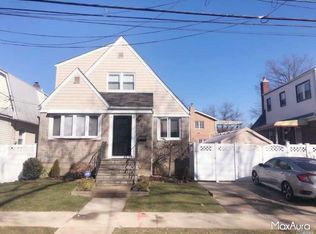 9225 221st St, Queens Village, NY 11428