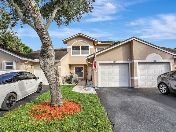 2nd image of 1137 W Lakes Drive