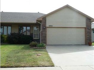 8905 W Meadow Park, Wichita, KS 67205