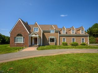 31 Ridge Rd, Whitehouse Station, NJ 08889