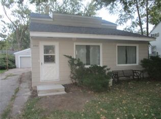 2403 36th St, Des Moines, IA 50310