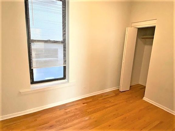 5th image of 863 N Marshfield Ave APT 3F