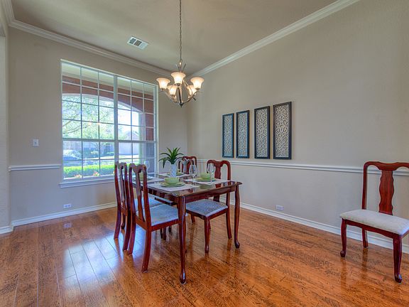 3rd image of 7516 Black Mountain Dr