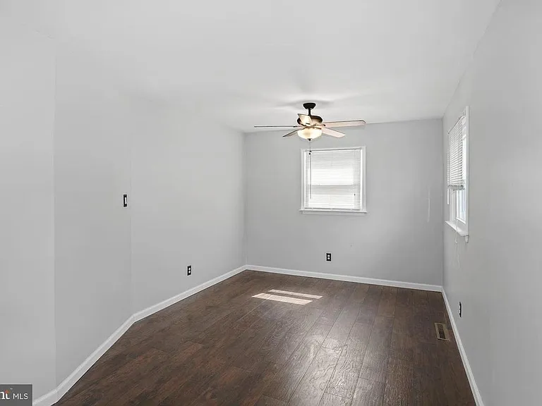 Bedroom #1