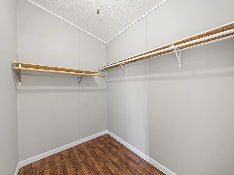295 Tanglewood Dr — Photo 7