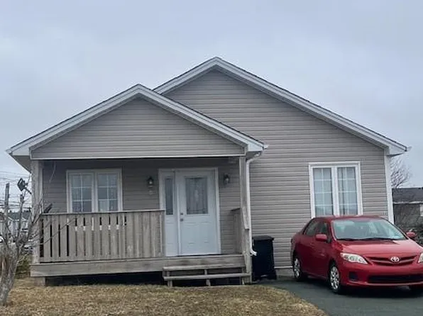 8 Jaycee Place, St Johns, NL A1E0B6