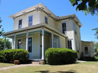 326 W Adams St, Pittsfield, IL 62363