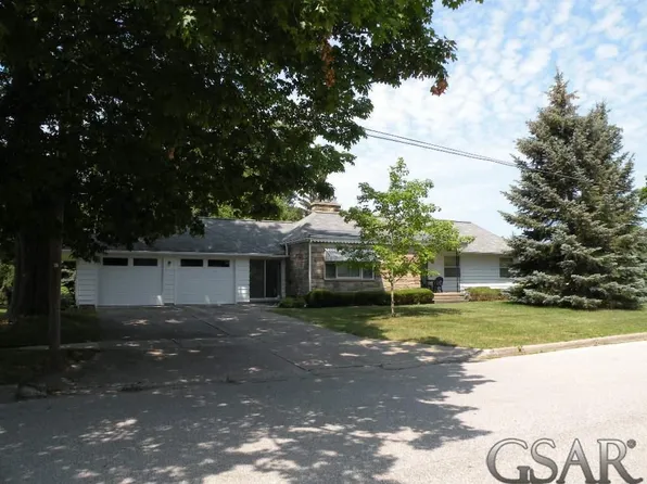 1113 Ada St, Owosso, MI 48867
