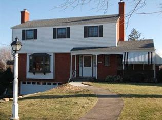 2421 Berkshire Dr, Pittsburgh, PA 15241