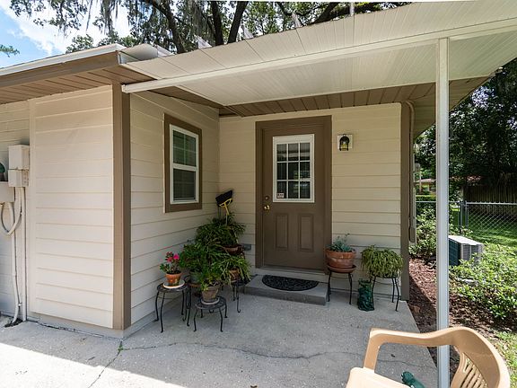 4th image of 3924 NW 14th St