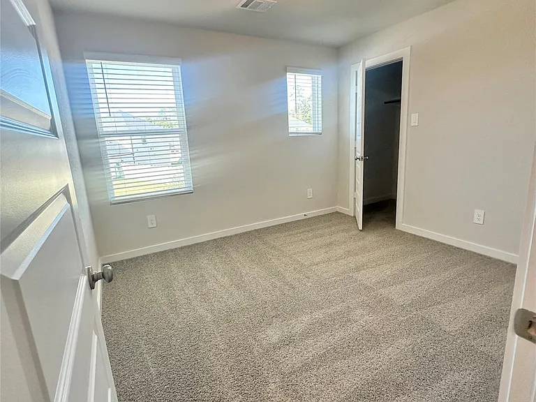 9458 Herons Preserve — Photo 5