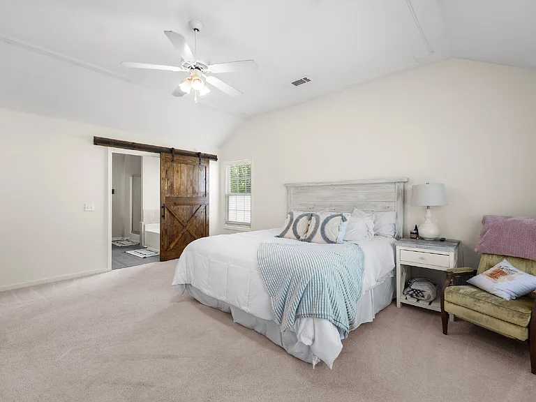 3947 Walnut Grove Way — Photo 9