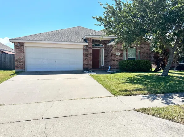 1118 Meadowbrook Dr, Portland, TX 78374