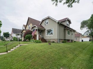 1103 S 57th St, West Allis, WI 53214