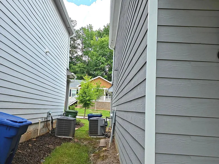 430 Village Creek Dr #B — Photo 6