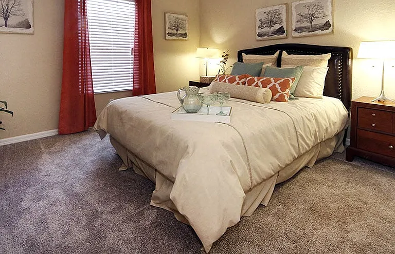 Residences at West Place Apartments — Photo 15