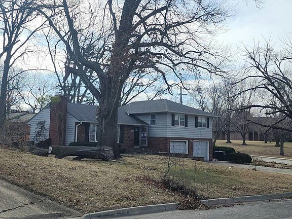 2nd image of 3641 SW 15th St