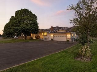 5996 Todd Hill Cres, Kamloops, BC V2C 4X8