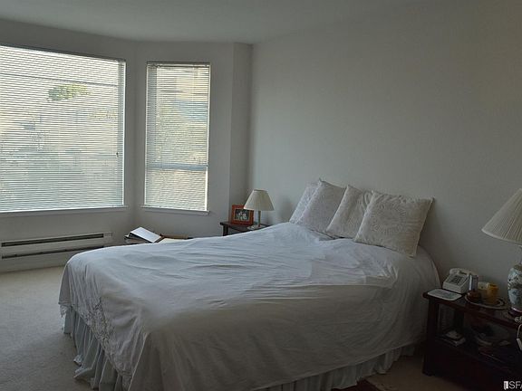 5th image of 550 S Van Ness Ave APT 103