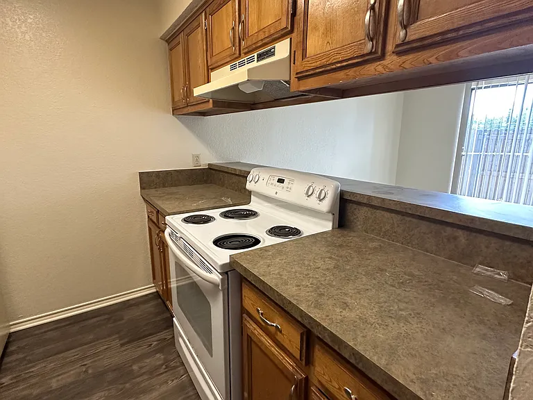 721 Avenue A #1 — Photo 7