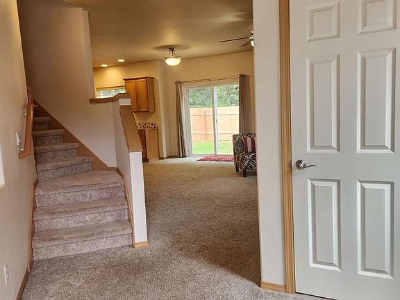 3rd image of 3728 SE Lovell Street