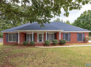 140 Pineforest Ln, Huntsville, AL 35811