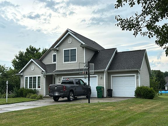 2nd image of 58024 Steiner Dr