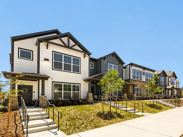 Ara Townhomes and Flats