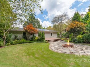 18 Grandview Rd, Asheville, NC 28806