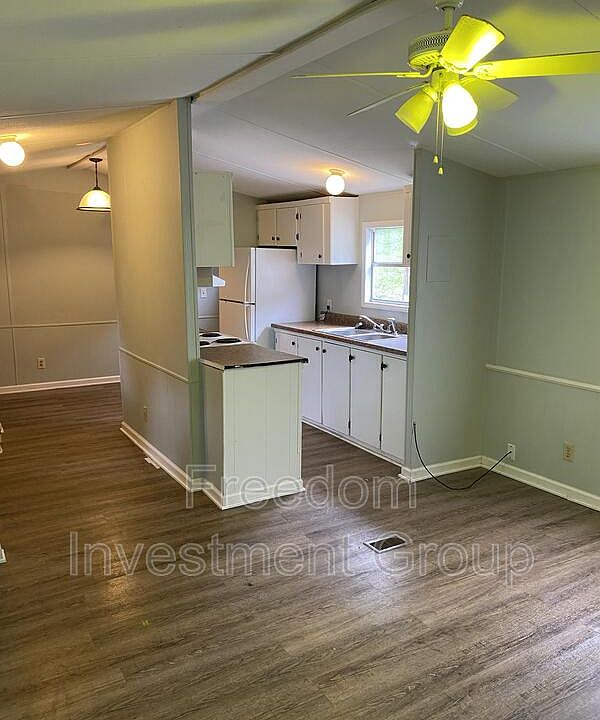 1st image of 1412 Colony Park Dr #17