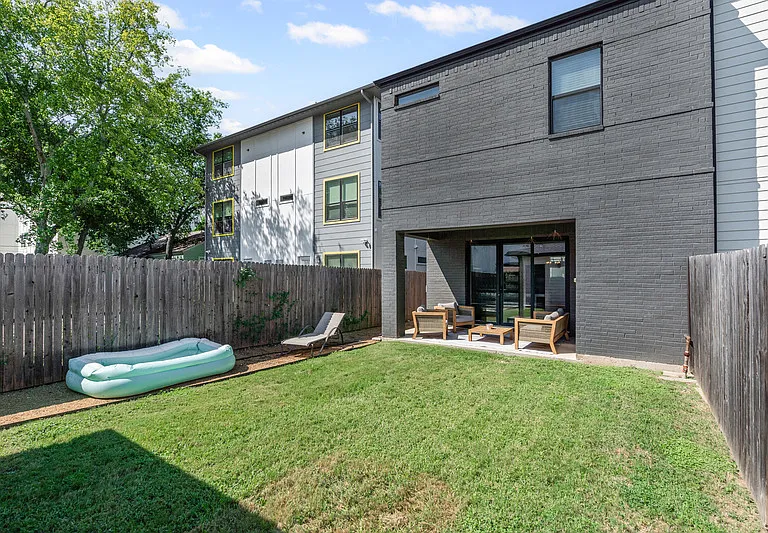 3207 Forest Park Blvd #1 — Photo 17