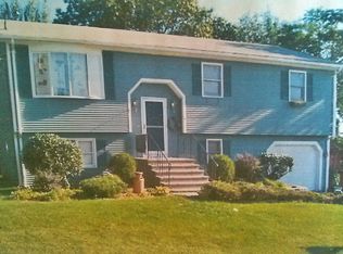 4 Roger St, Cumberland, RI 02864