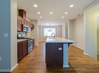 7953 NE Heiser St, Hillsboro, OR 97006