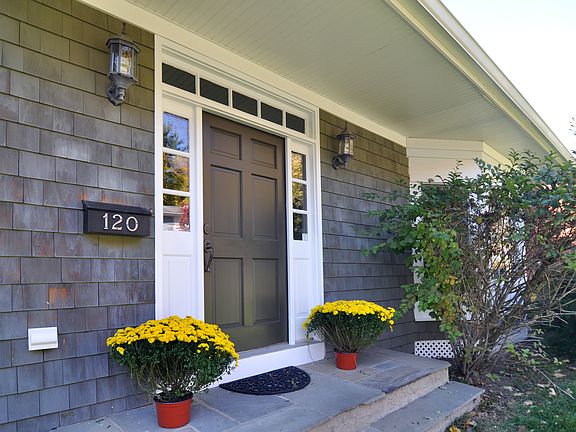 3rd image of 120 Sycamore Ln