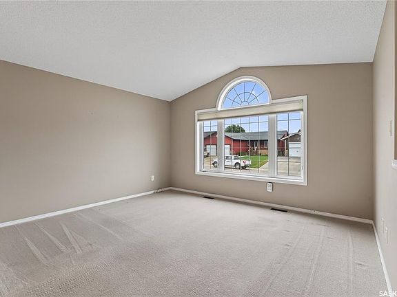 4th image of 212 Regent STREET